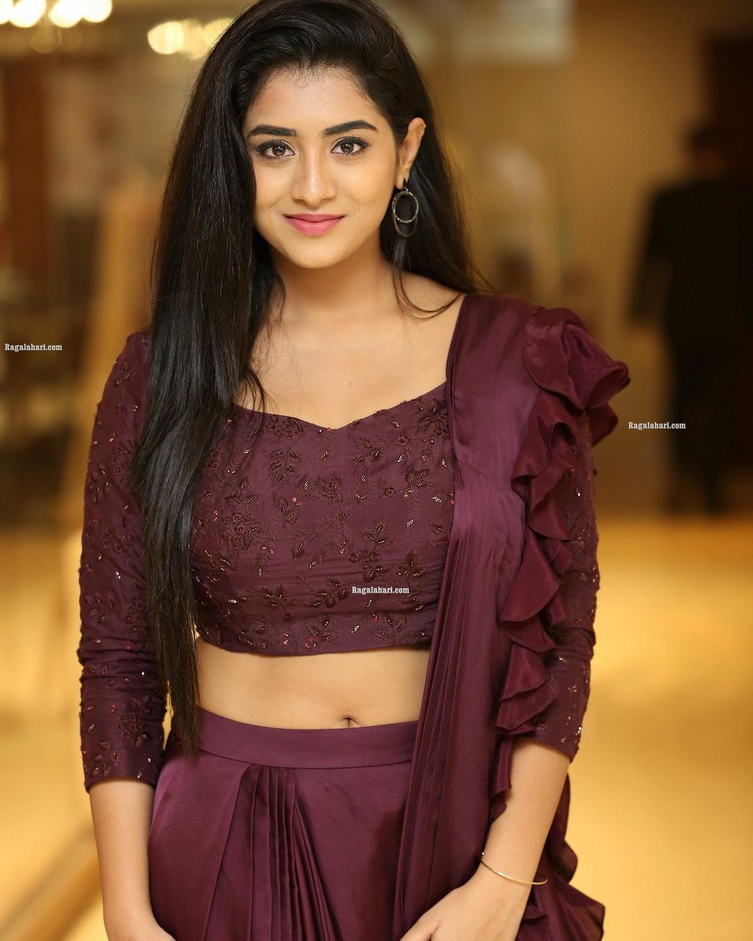 TOLLYWOOD ACTRESS RASHI SINGH STILLS IN MAROON LEHENGA CHOLI 8